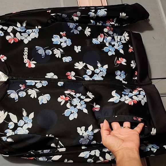 Adidas jacket - Picture 2 of 4